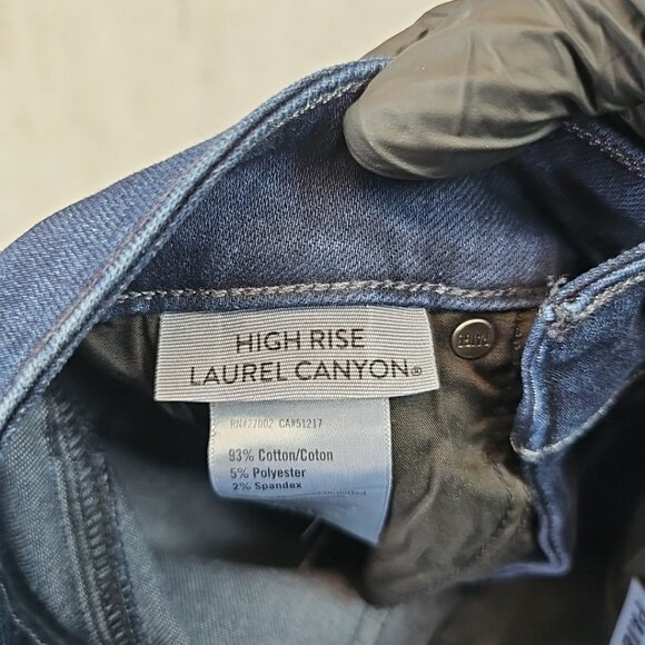 PAIGE Laurel Canyon High Rise Flare Jeans in Manifesto Womens Size 24 Dark Blue - Picture 9 of 16